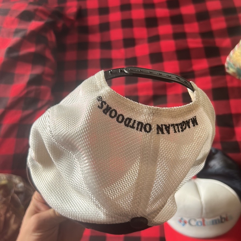 Hat - Picture 5 of 6